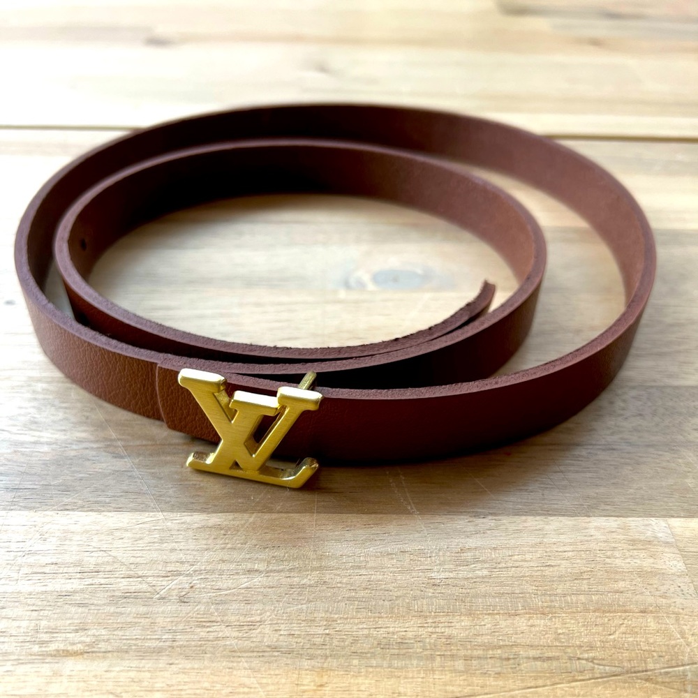 Brown gold buckle belt